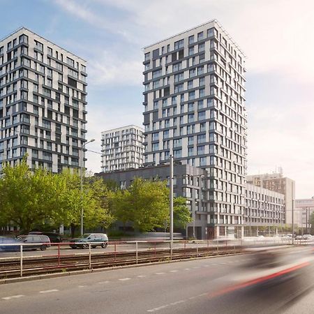 Centrum Park Apartment+ Прага Екстериор снимка
