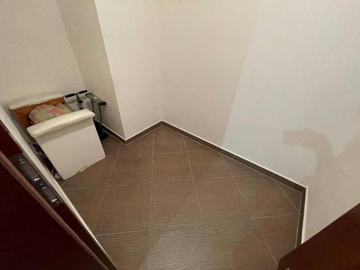 Centrum Park Apartment+ Прага Екстериор снимка